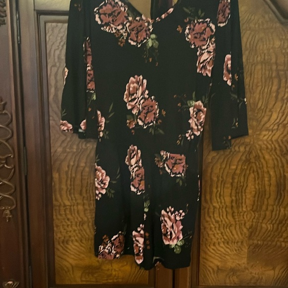 Romper - Picture 1 of 2